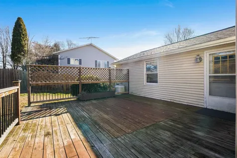 60 Stover Street Dayton VA 22821