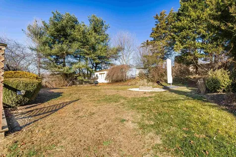 60 Stover Street Dayton VA 22821