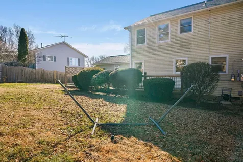 60 Stover Street Dayton VA 22821