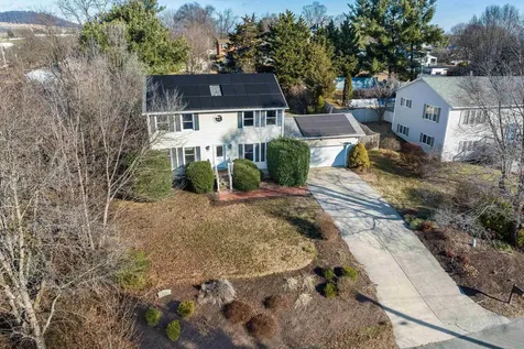 60 Stover Street Dayton VA 22821