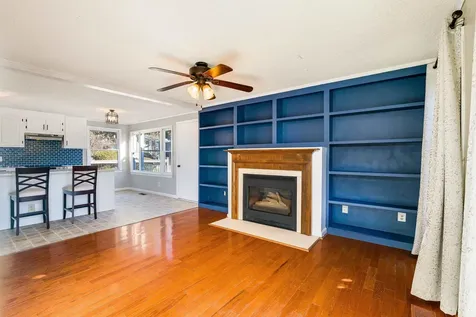 60 Stover Street Dayton VA 22821