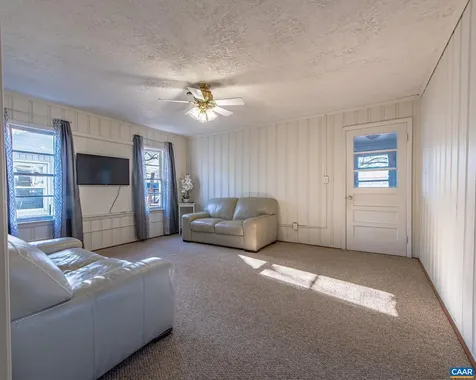 628 Augusta Avenue N Waynesboro VA 22980
