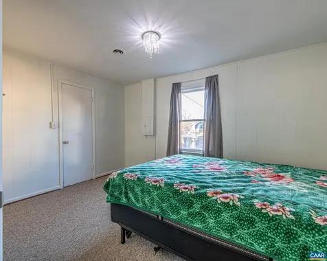 628 Augusta Avenue N Waynesboro VA 22980