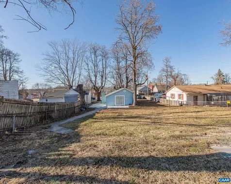628 Augusta Avenue N Waynesboro VA 22980