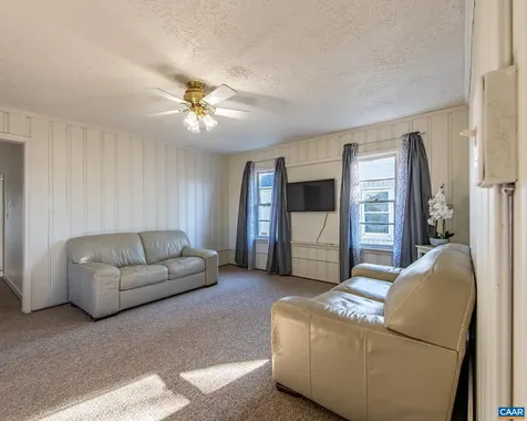 628 Augusta Avenue N Waynesboro VA 22980