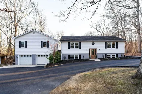 38 Shady Pond Lane Stuarts Draft VA 24477