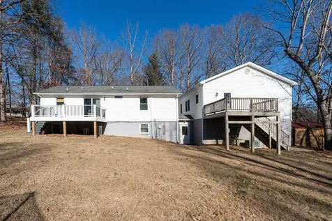 38 Shady Pond Lane Stuarts Draft VA 24477