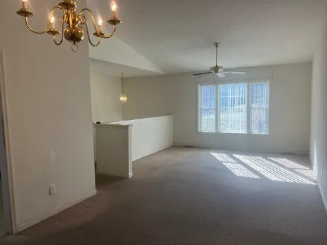 512 F Street Staunton VA 24401