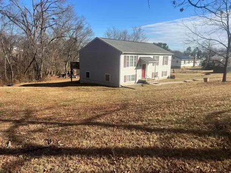 512 F Street Staunton VA 24401