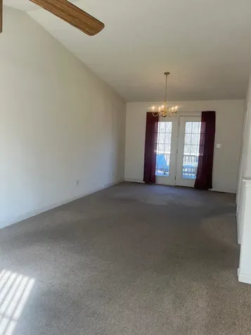 512 F Street Staunton VA 24401