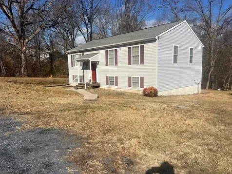 512 F Street Staunton VA 24401