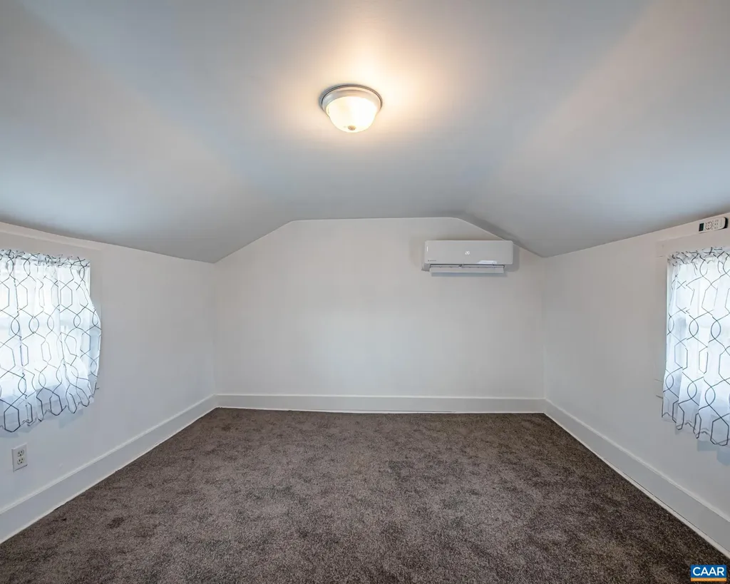 67 Lentz Lane Shipman VA 22971