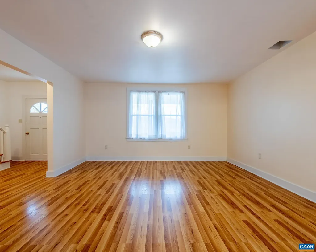 67 Lentz Lane Shipman VA 22971