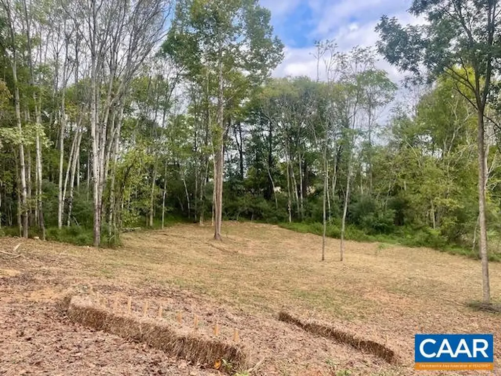 150 Northside Park Louisa VA 23093