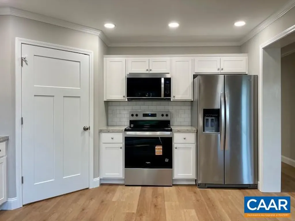 150 Northside Park Louisa VA 23093