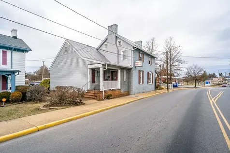 203 Main Street N Bridgewater VA 22812