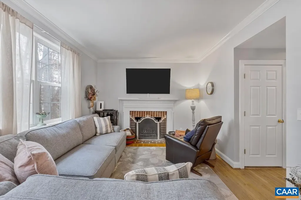 959 Grayson Lane Charlottesville VA 22903