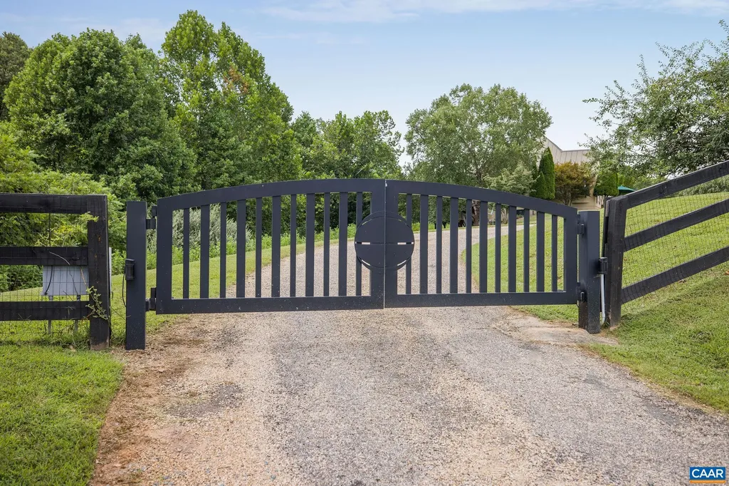 2940 Milton Village Lane Charlottesville VA 22902