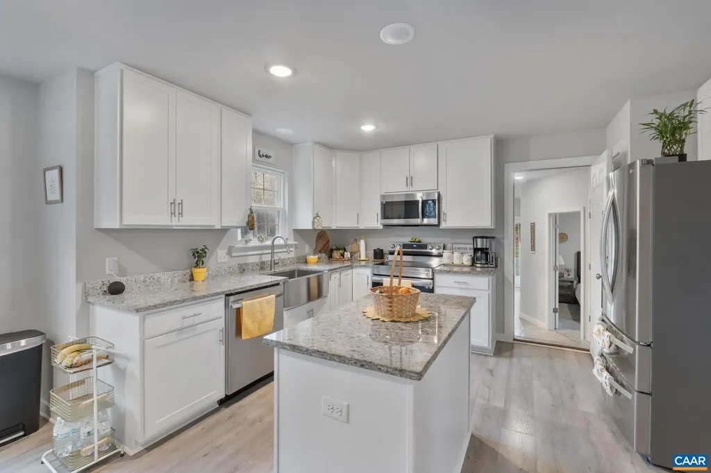 1035 Loving Road Keswick VA 22942