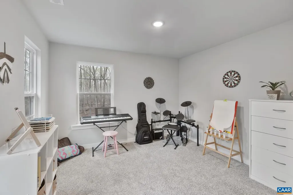 1035 Loving Road Keswick VA 22942