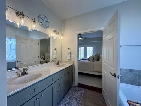 189 Windsor Drive Fishersville VA 22939