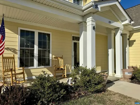 189 Windsor Drive Fishersville VA 22939