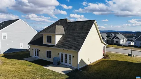 189 Windsor Drive Fishersville VA 22939