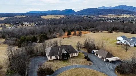 146 Westridge Drive Churchville VA 24421