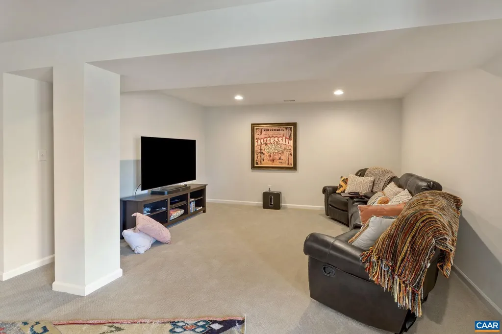 1516 Delphi Lane Charlottesville VA 22911