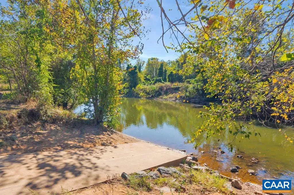 1516 Delphi Lane Charlottesville VA 22911