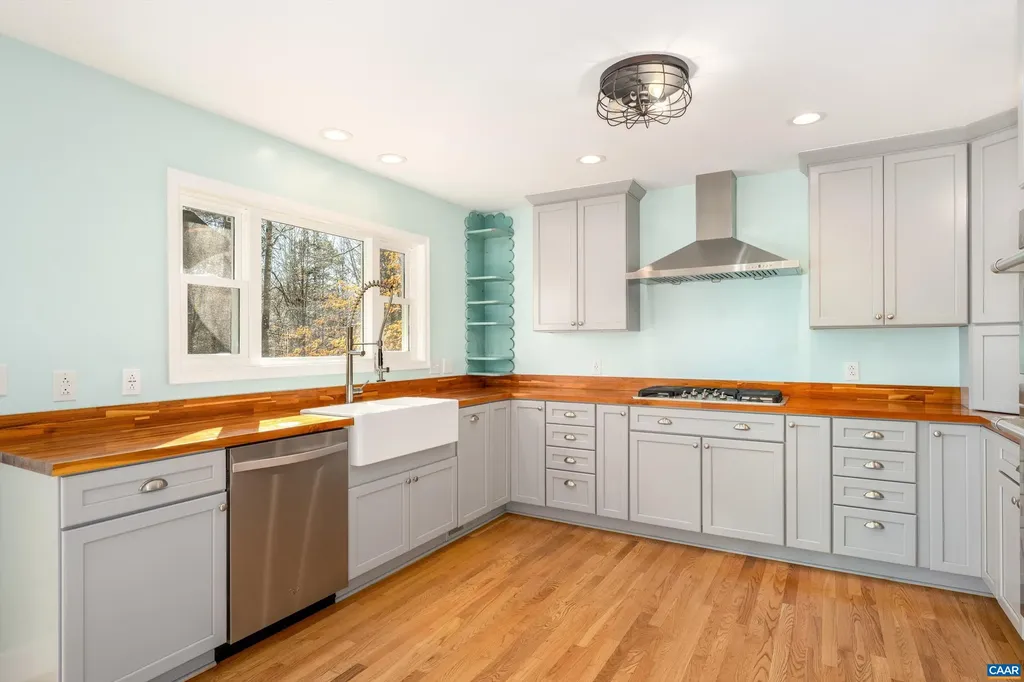 9 Vine Ridge Drive Palmyra VA 22963