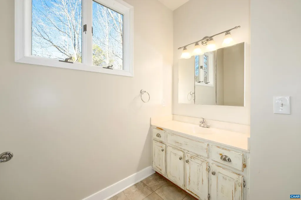 9 Vine Ridge Drive Palmyra VA 22963