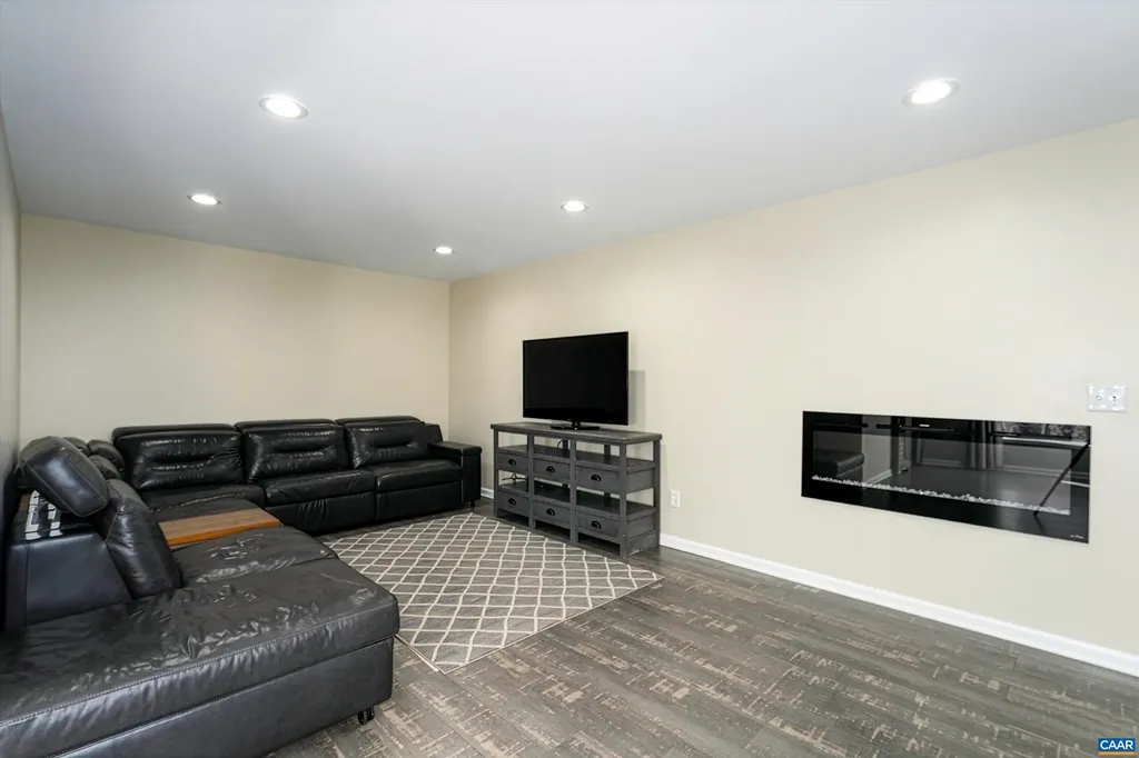 9 Vine Ridge Drive Palmyra VA 22963