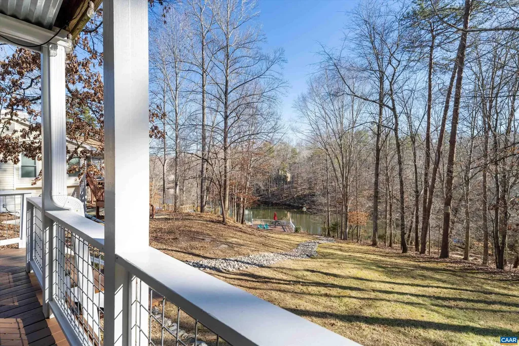 9 Vine Ridge Drive Palmyra VA 22963