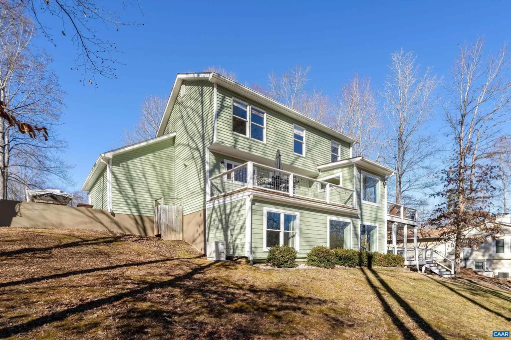 9 Vine Ridge Drive Palmyra VA 22963