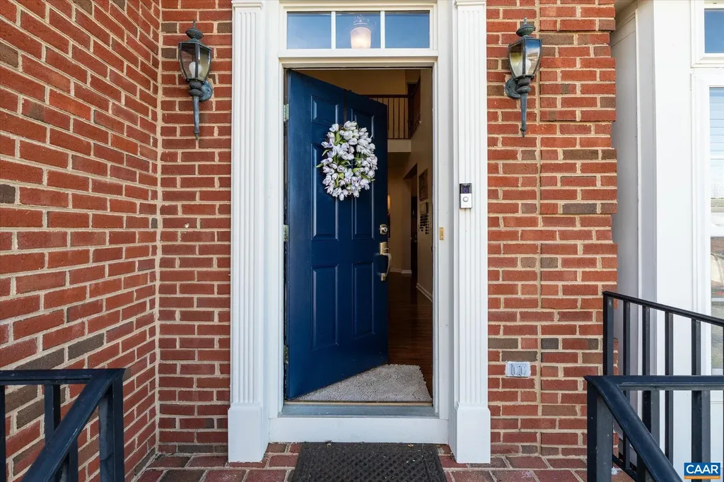 39 Lakeview Court Zion Crossroads VA 22942