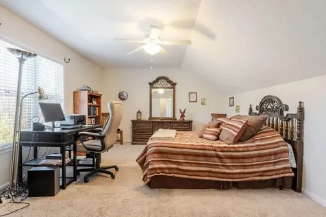 1428 Mandolin Avenue Grottoes VA 24441