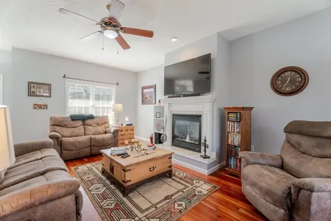 1428 Mandolin Avenue Grottoes VA 24441