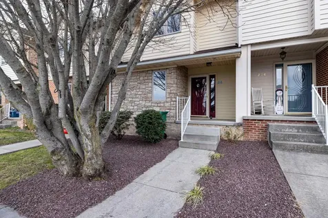 216 Walnut Drive Broadway VA 22815