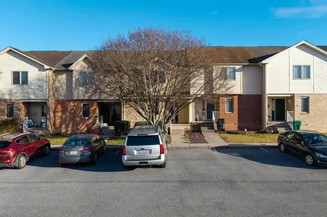 216 Walnut Drive Broadway VA 22815