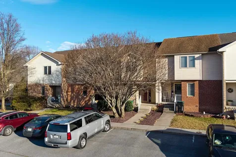216 Walnut Drive Broadway VA 22815