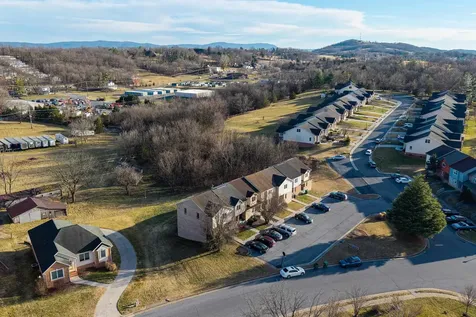 216 Walnut Drive Broadway VA 22815