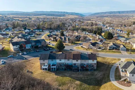 216 Walnut Drive Broadway VA 22815