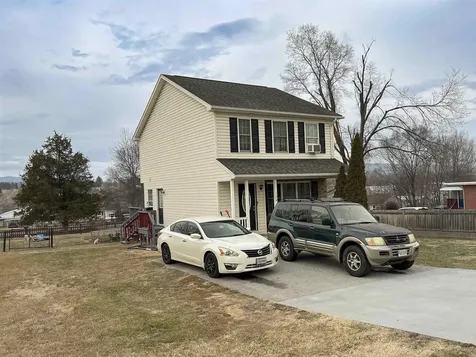 124 Linville Avenue S Broadway VA 22815