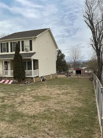 124 Linville Avenue S Broadway VA 22815
