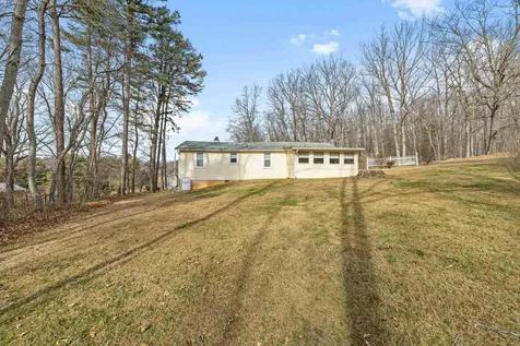 77 Hidden Acres Trail Waynesboro VA 22980