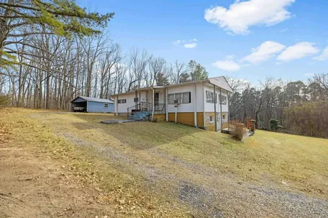 77 Hidden Acres Trail Waynesboro VA 22980