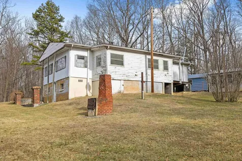 77 Hidden Acres Trail Waynesboro VA 22980