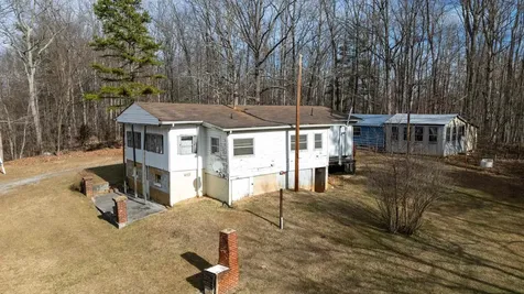 77 Hidden Acres Trail Waynesboro VA 22980