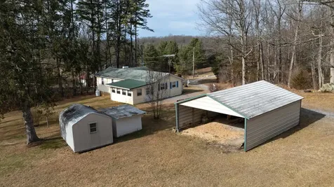 77 Hidden Acres Trail Waynesboro VA 22980